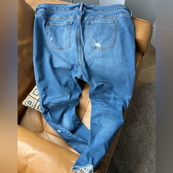 TORRID Boyfriend Straight Leg Stretch Jeans, Distressed - Picture 4 of 16